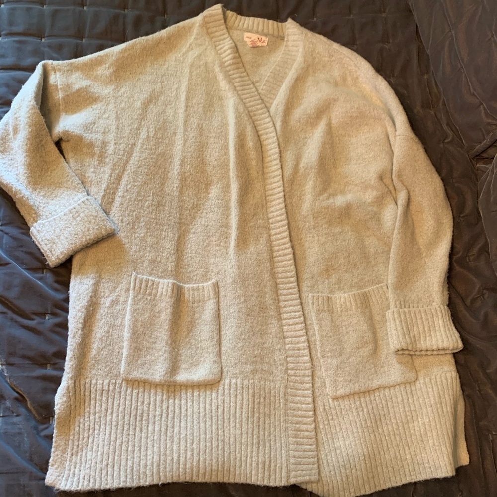 oversized & comfy gray cardigan